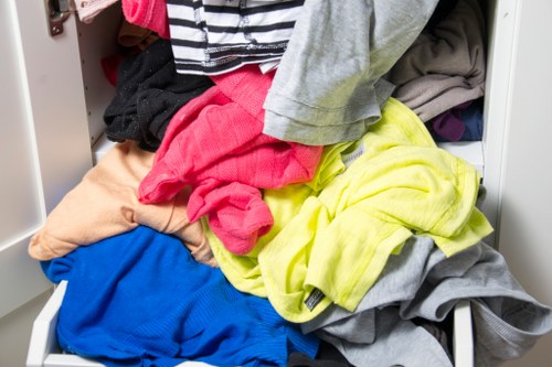 Diagram showing load and cubic-yard measurements used for rubbish removal